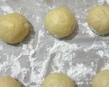 Foto langkah ke 2 dari resep Donat Kentang (tabur gula palem).