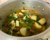 A picture of step 7 of Aloo Methi gravy !!.