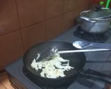 Foto langkah ke 5 dari resep Pizza Roti Bakar Topping Beef Slice Bolognese.