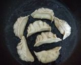 Foto langkah ke 9 dari resep Dimsum Gyoza, Kuotie Ayam Udang.