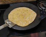 A picture of step 4 of Sattu Paratha.