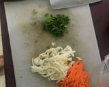 Foto langkah ke 3 dari resep Bihun Goreng Spesial 🌸.