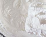 صورة لخطوة 1 من وصفة موس الشكولاته بدون بيض روعة 🍫