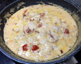 Foto del paso 6 de la receta: Tortellini de carne con salsa de bacon y tomates cherry