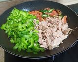 Foto langkah ke 4 dari resep Tumis Pare Tuna.