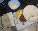 Foto langkah ke 1 dari resep Piscok cokelat keju simple.