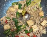 Foto langkah ke 3 dari resep Tumis Tempe Putih Telur.