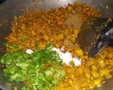 A picture of step 4 of Moong dal kochori.