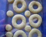 Foto langkah ke 3 dari resep Donat ala J.co 🍩 - FLo.