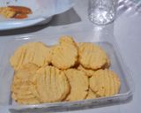 Foto langkah ke 3 dari resep Cookies Susu Simpel tanpa telur tanpa mixer tanpa oven.