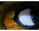 A picture of step 3 of Mango Cake.