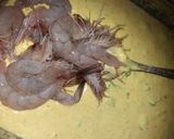 Foto langkah ke 2 dari resep Gimbal Udang Simpel.