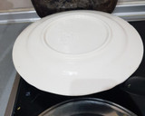 Foto del paso 4 de la receta: Tortilla con papas, espinaca, jamón, queso y cebolla