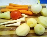 Magyaros burgonyaleves recept fázis 1 fotója