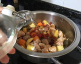 Foto del paso 3 de la receta: Carne guisada con garbanzos