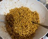 Foto langkah ke 2 dari resep Mie Goreng Special.