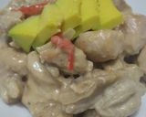 Foto del paso 7 de la receta: Pollo🍗en salsa🥯de queso🧅🫑🧄
