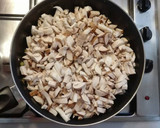 Foto del paso 5 de la receta: Canelones de Champiñones, Setas y Bacon 🍄