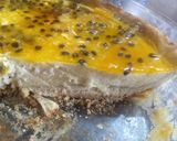 Foto del paso 7 de la receta Tarta de yogurt griego con maracuyá!!