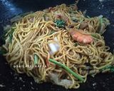 Foto langkah ke 6 dari resep Mie Goreng Jawa.