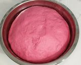 Foto langkah ke 5 dari resep Donat Red Velvet.