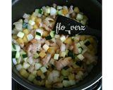 Foto langkah ke 2 dari resep Noodles with Black Bean Sauce / Jjajangmyeon.