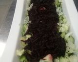 A picture of step 4 of Green salad with beet root.