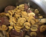Foto del paso 2 de la receta: Lomo al champignon sin crema de leche - Lomo Strogonof sin crema de leche