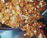 कॅरॅमल पॉपकॉर्न (CARAMEL POPCORN RECIPE IN MARATHI) रेसिपी स्टेप 5 फोटो 