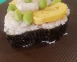 Foto langkah ke 7 dari resep Heart Sushi Cake.