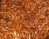 A picture of step 3 of Puffed rice chikki.