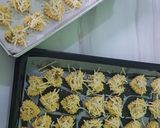 Foto langkah ke 5 dari resep Garlic Cheese Cookies.