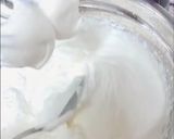 A picture of step 3 of Mango mousse.