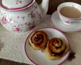 Foto del passaggio 5 della ricetta Kanelbullar/Cinnamon rolls/Girelle di cannella