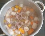 Hình bước làm 2 của món Canh thịt bò nấu rau củ