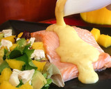 Foto del paso 4 de la receta: Salmón al horno con salsa de mango y yogur