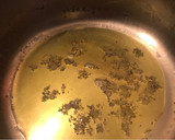 Foto del paso 2 de la receta: Guisado de pollo con salsa de trufa