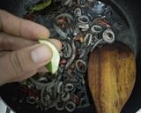 Foto langkah ke 7 dari resep Tumis Cumi Sederhana.