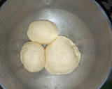 A picture of step 2 of Leopard print bread.