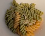 A picture of step 6 of Chicken and bacon pasta salad.