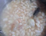 Foto del paso 8 de la receta: Alubias blancas con cigalitas, langostinos y gambas