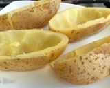 A picture of step 2 of Baked stuffed potatoes skin.