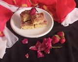 A picture of step 7 of Strawberry milk cake.