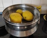 A picture of step 2 of Mango Frooti.