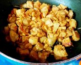 A picture of step 5 of Elephant Yam (Suran) cooked with Shrimps.