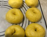 Foto langkah ke 6 dari resep Donat Empuk Labu Orange.