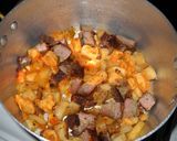 Foto del paso 3 de la receta: Cazuela de arroz con papas, pollo y carne (todo reciclado)