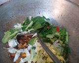 Foto langkah ke 3 dari resep Mie Goreng nyemek.