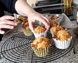 Foto del paso 15 de la receta: Magdalenas con Manzana Caramelizada
