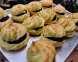 Foto langkah ke 5 dari resep Kue soes fla coklat (hemat telur, pasti ngembang & g pake mixer).